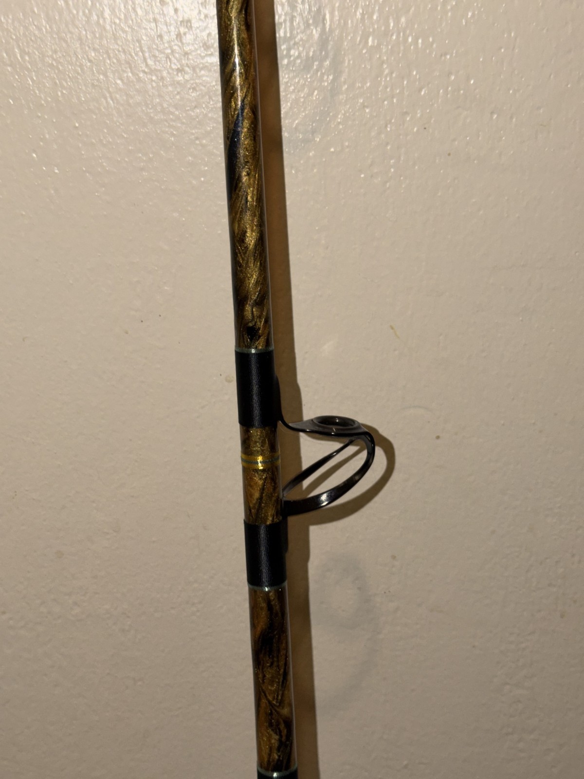 CUSTOM CONVENTIONAL ROD 7′ BLACK/GOLD SILVER MARBLE 15-30 LB TURBO NEW