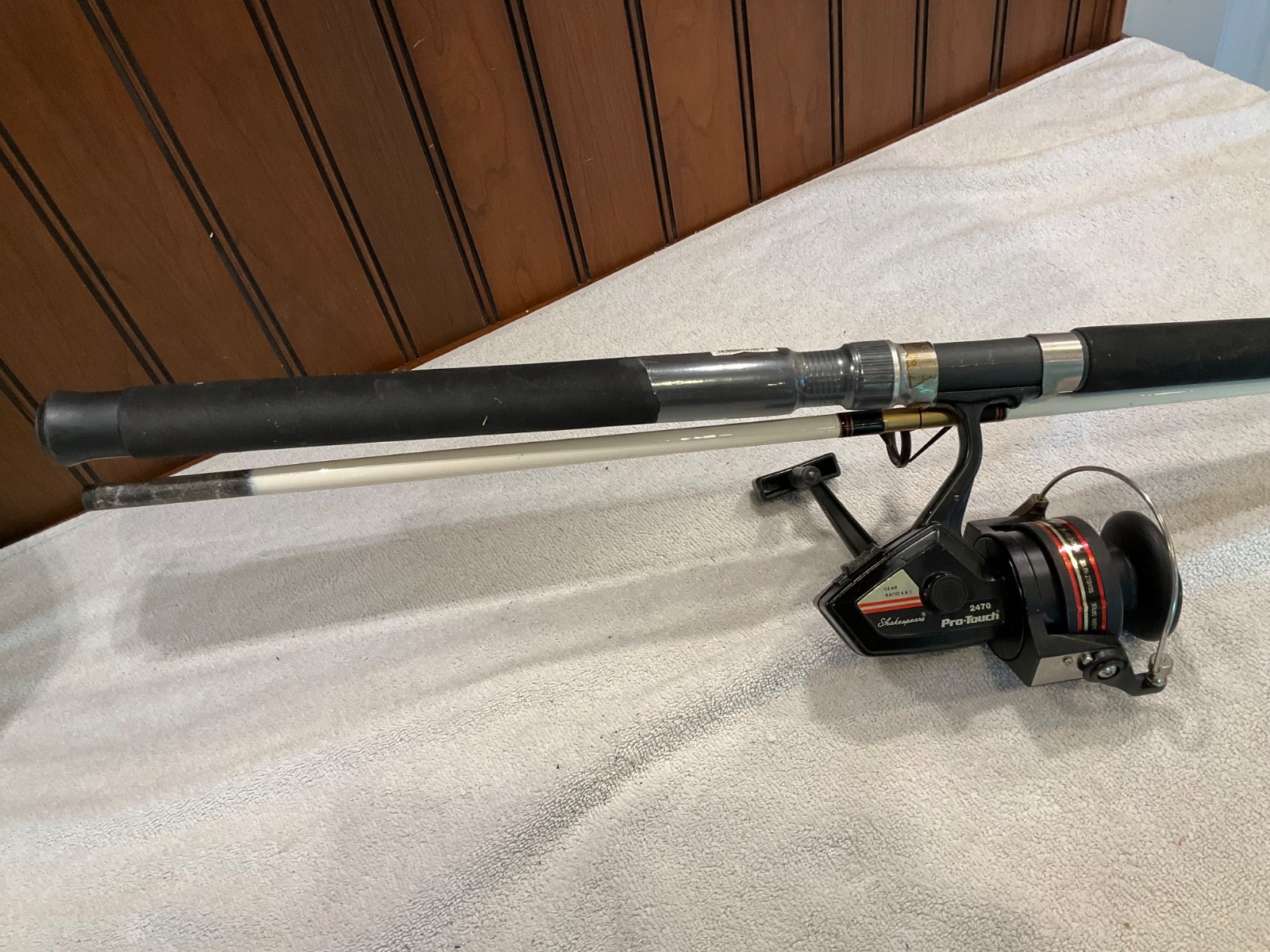 Vintage Shakespeare Alpha Big Water Spinning Combo – 9ft Rod (BWS 590-2M) NOS