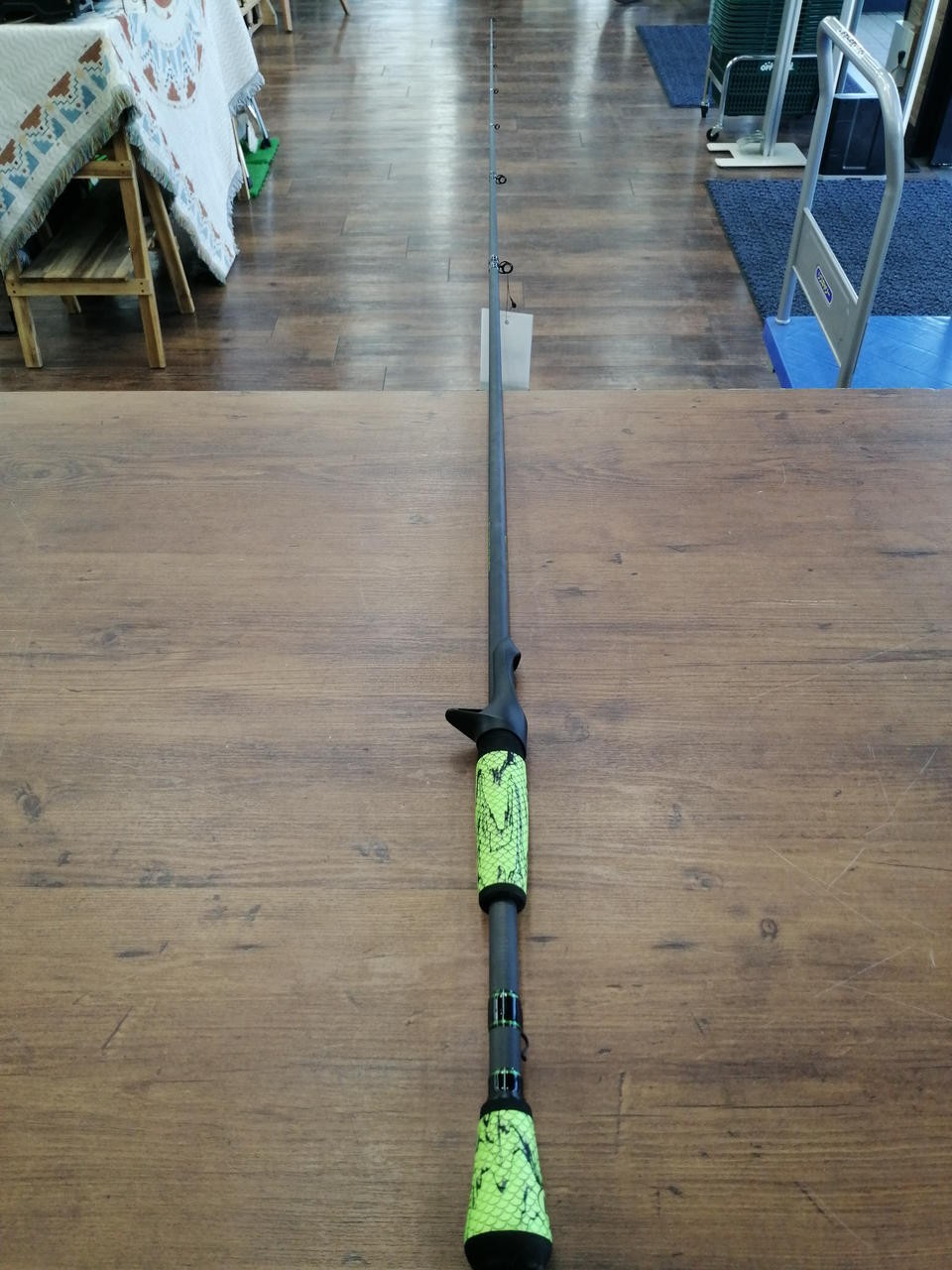 Lew’s Mach 2 M2CBR7’3″ Bass Fishing Rod 10-25lb, 1/2-3/8oz, Medium Action