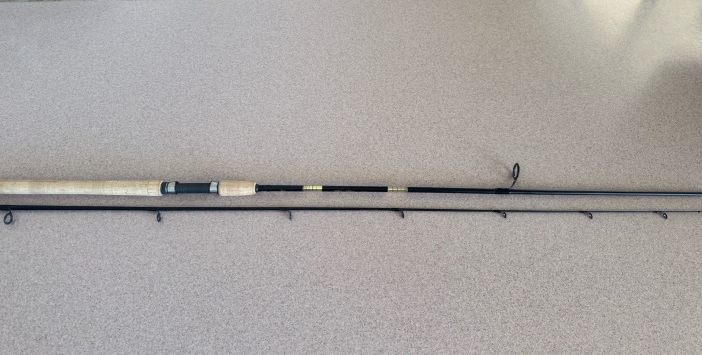 South Bend Trophy Tamer SP XL-387 8’6″ Hvy 2-Piece Spinning Rod 10-20lb Graphite