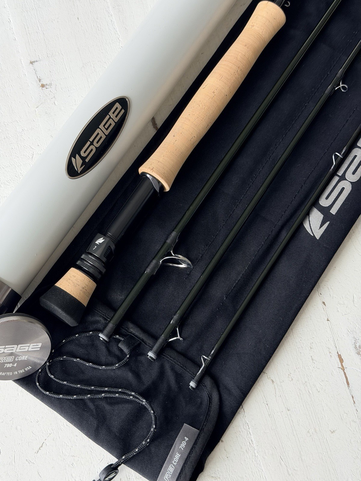 **BEAUTIFUL** 🔥 SAGE R8 Core 7wt 9’ft FlyRod!!🔥~LEGENDARY~🔥