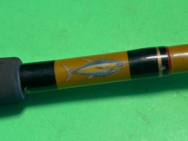 SHAKESPEARE UGLY STIK TIGER 7 FOOT 20 TO 50 POUND RATED CONVENTIONAL FISHING ROD