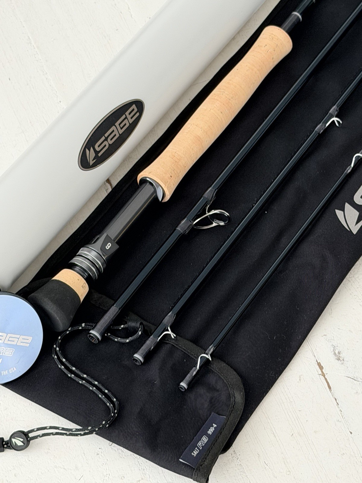 **BEAUTIFUL** 🔥 SAGE R8 SALT 9wt. 9’ft~4Pc FlyRod!! 🔥~LEGENDARY~🔥