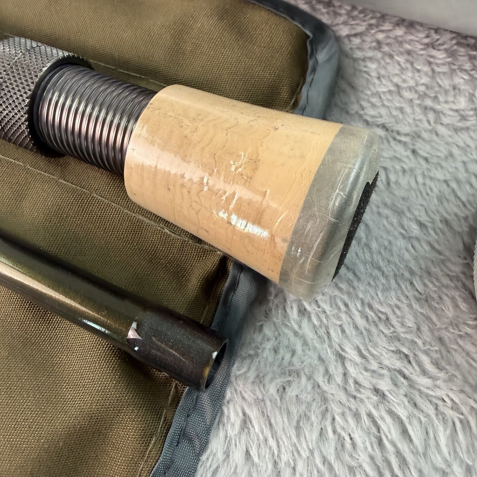 Orvis Recon Fly Fishing Rod 9’ 9wt 4pc Mod Action w Tube & Sock Excellent Y217