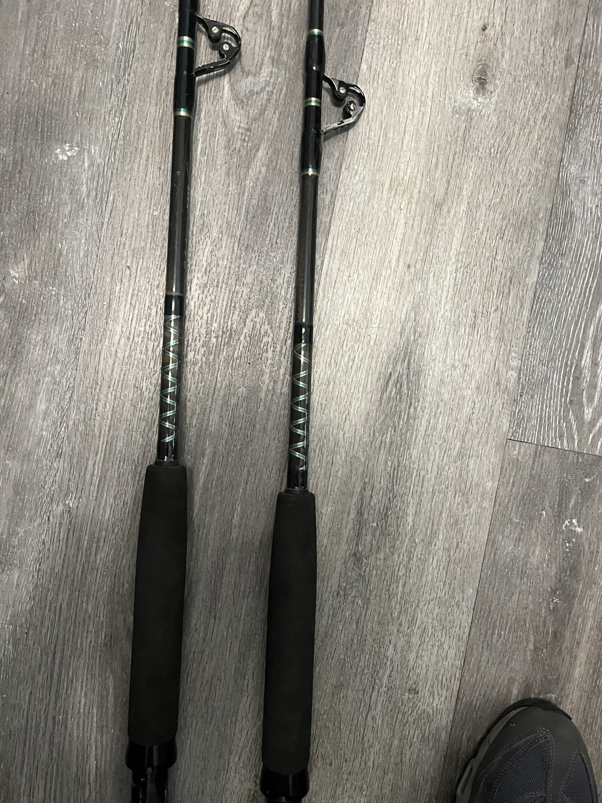 G73 Lot Of 2 Cabelas Salt Striker Rods CSS SU4010 Graphite 5’6” & 6’ Ea 1 Piece