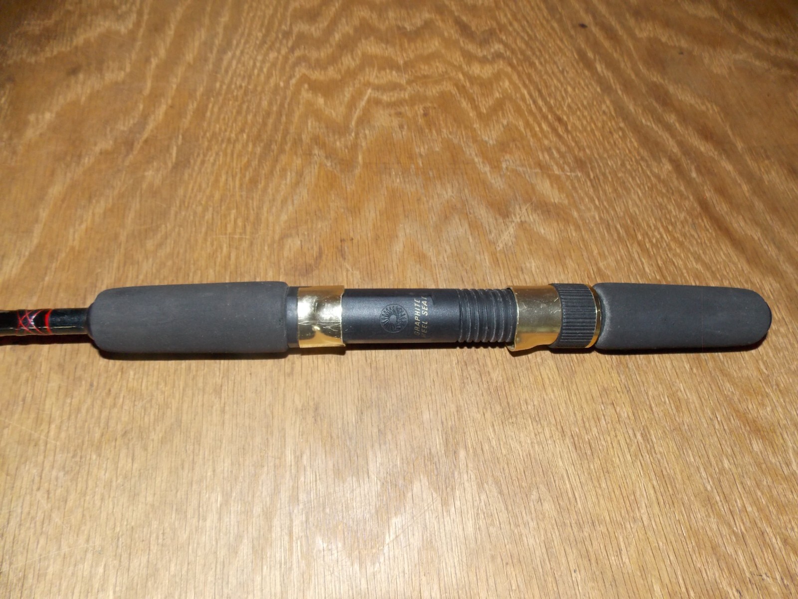 (HTF) Daiwa APOLLO 1610 Ultra Light Spinning Rod 5-1/2′ (2Pc) 1/16-1/4oz 9/25