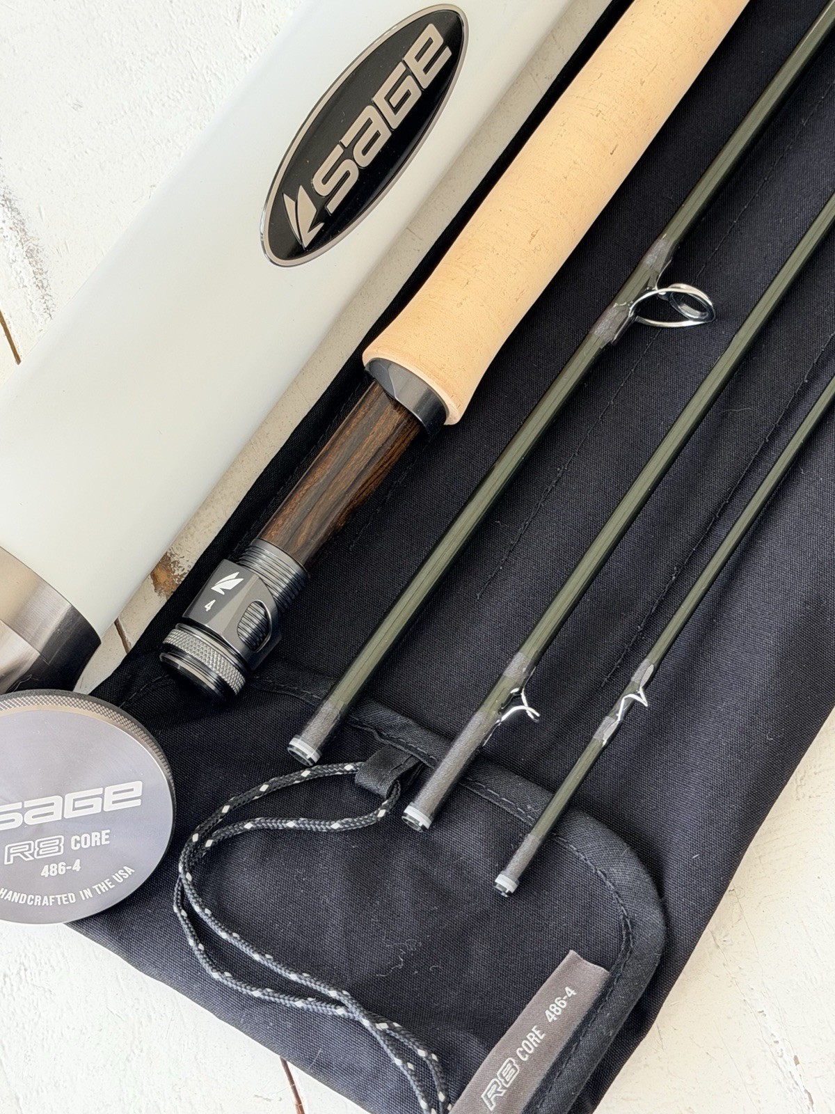 **BEAUTIFUL** 🔥 SAGE R8 Core 4wt. 8’6”in FlyRod!!🔥~LEGENDARY~🔥