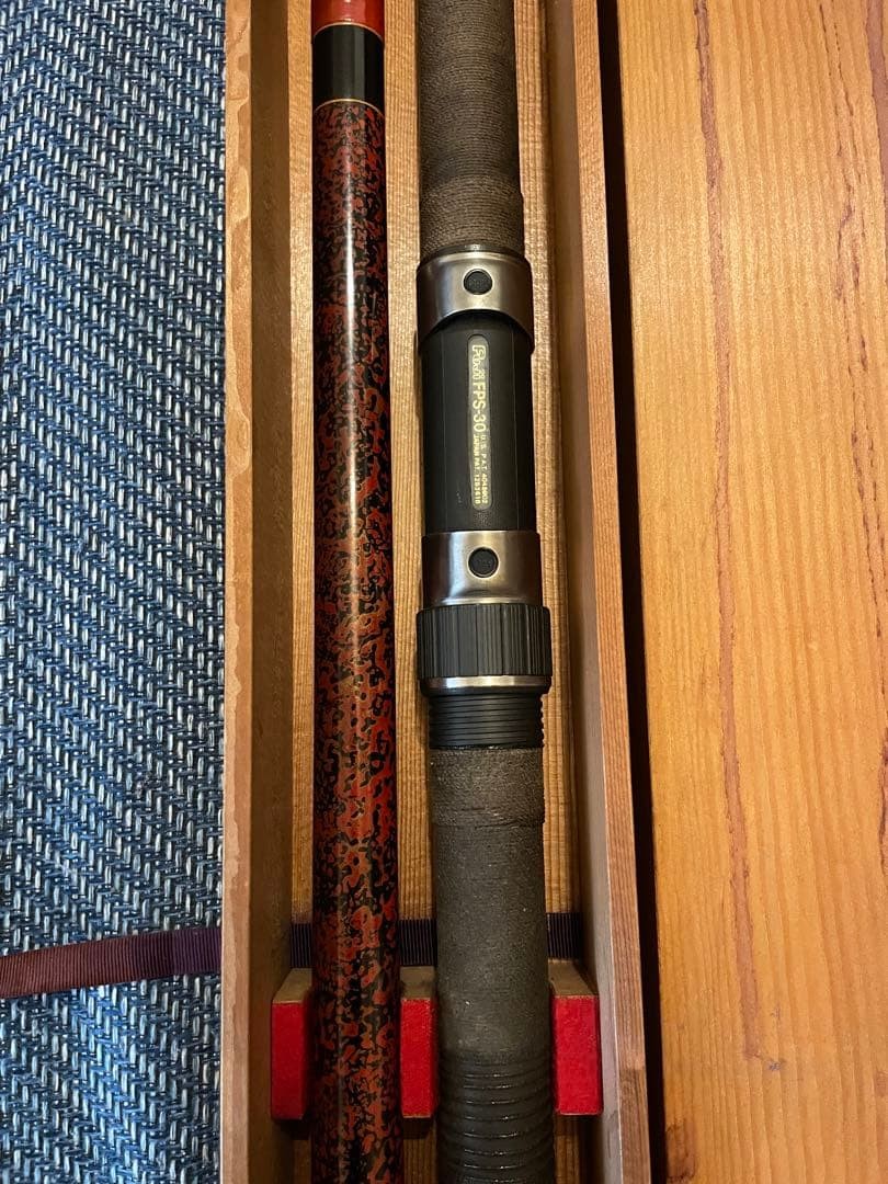 Stone Sea Bream Rod NFT 17H 520 Wooden Box Rare Collectible Used