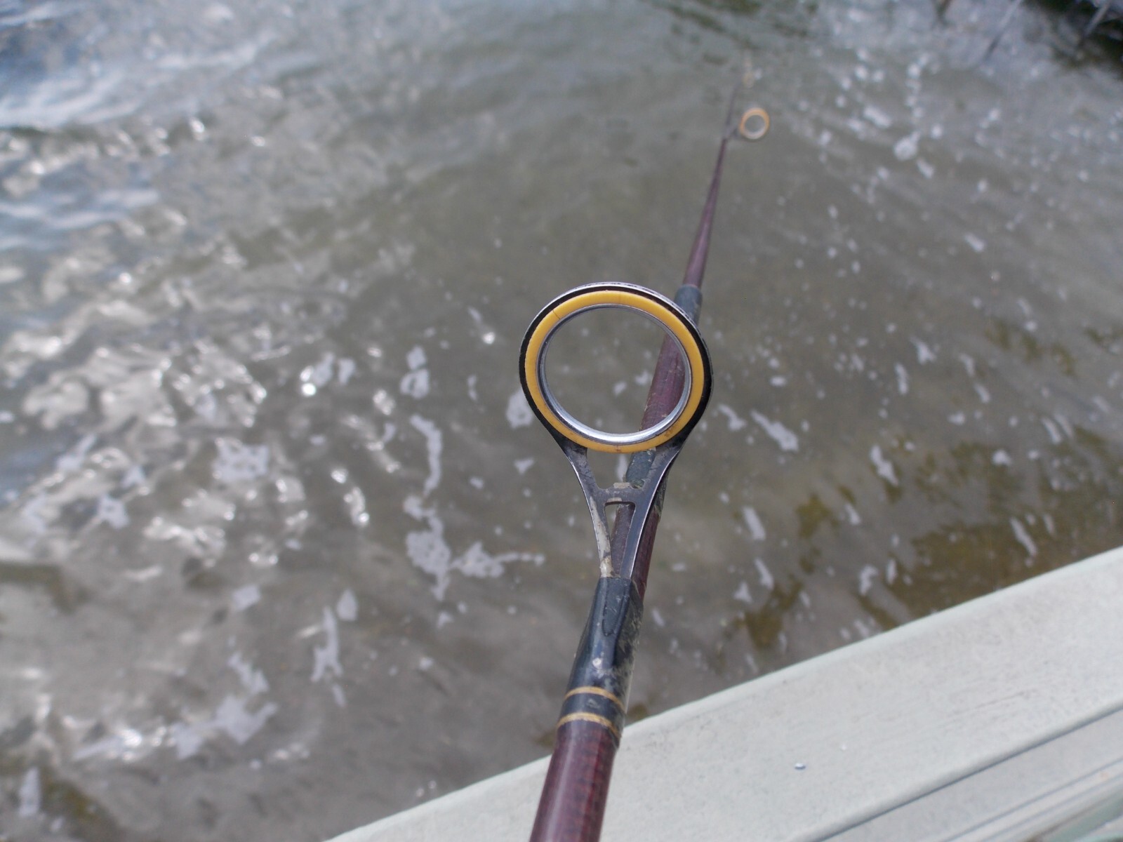 Daiwa APOLLO GOLD #1910 U.L. 5-1/2′ Graphite Spinning Rod (2Pc) 1/16-1/4oz 2/26