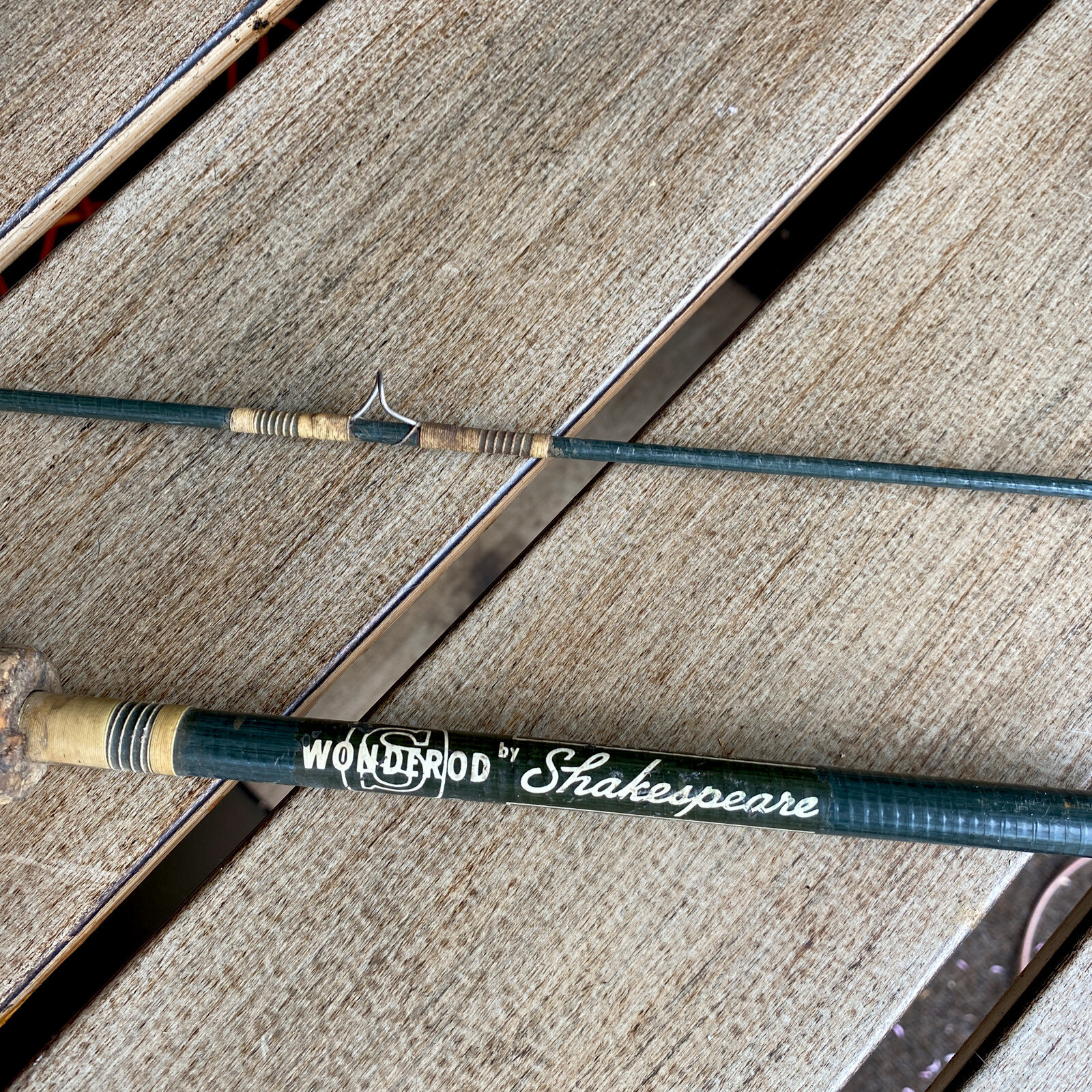 Shakespeare Wonderod Fiber 7 6″ 2-Piece Fly Rod Green Fishing Trout No Reel Bass