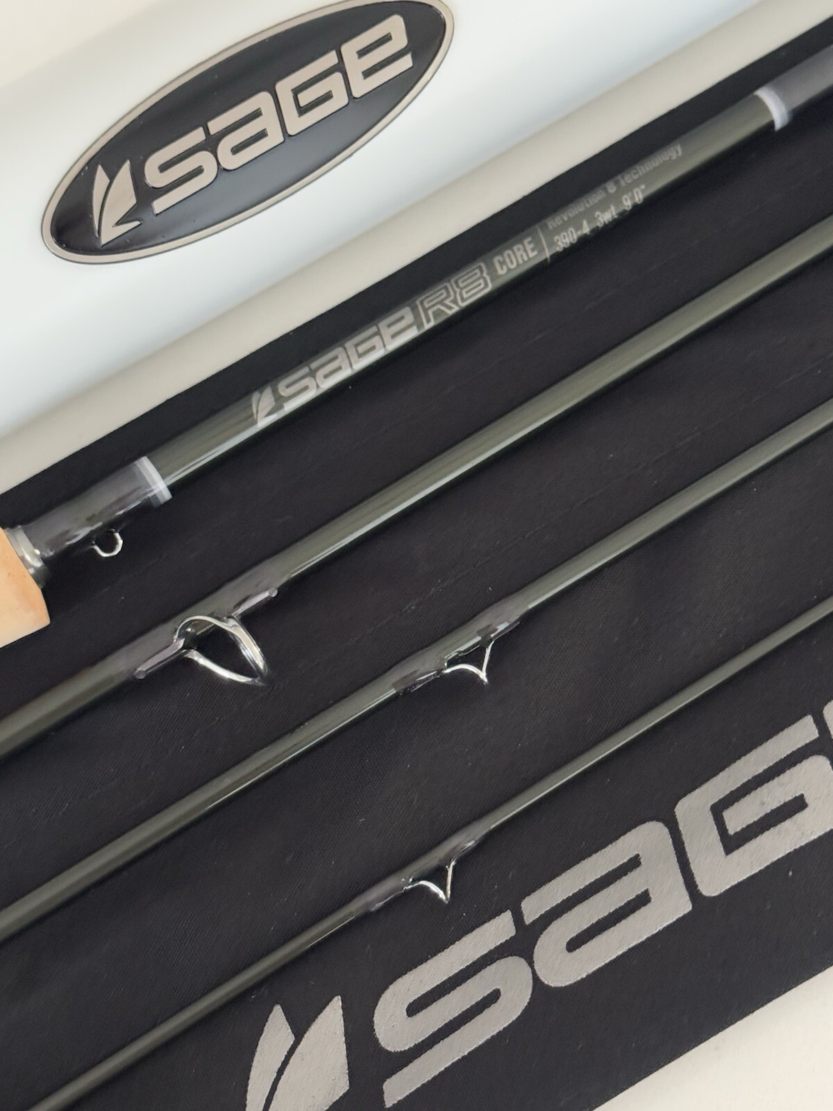 **BEAUTIFUL** 🔥 SAGE R8 Core 3wt. 9’ft~4Pc FlyRod!! 🔥~NEW~🔥