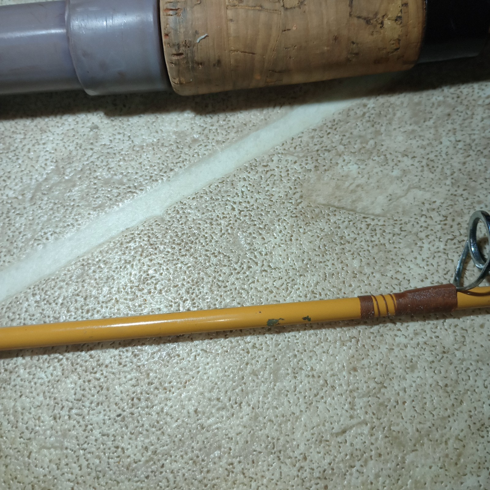 Vintage South Bend fishing rod Spinning Fiberglass 6ft Crappie trout 2-204-005