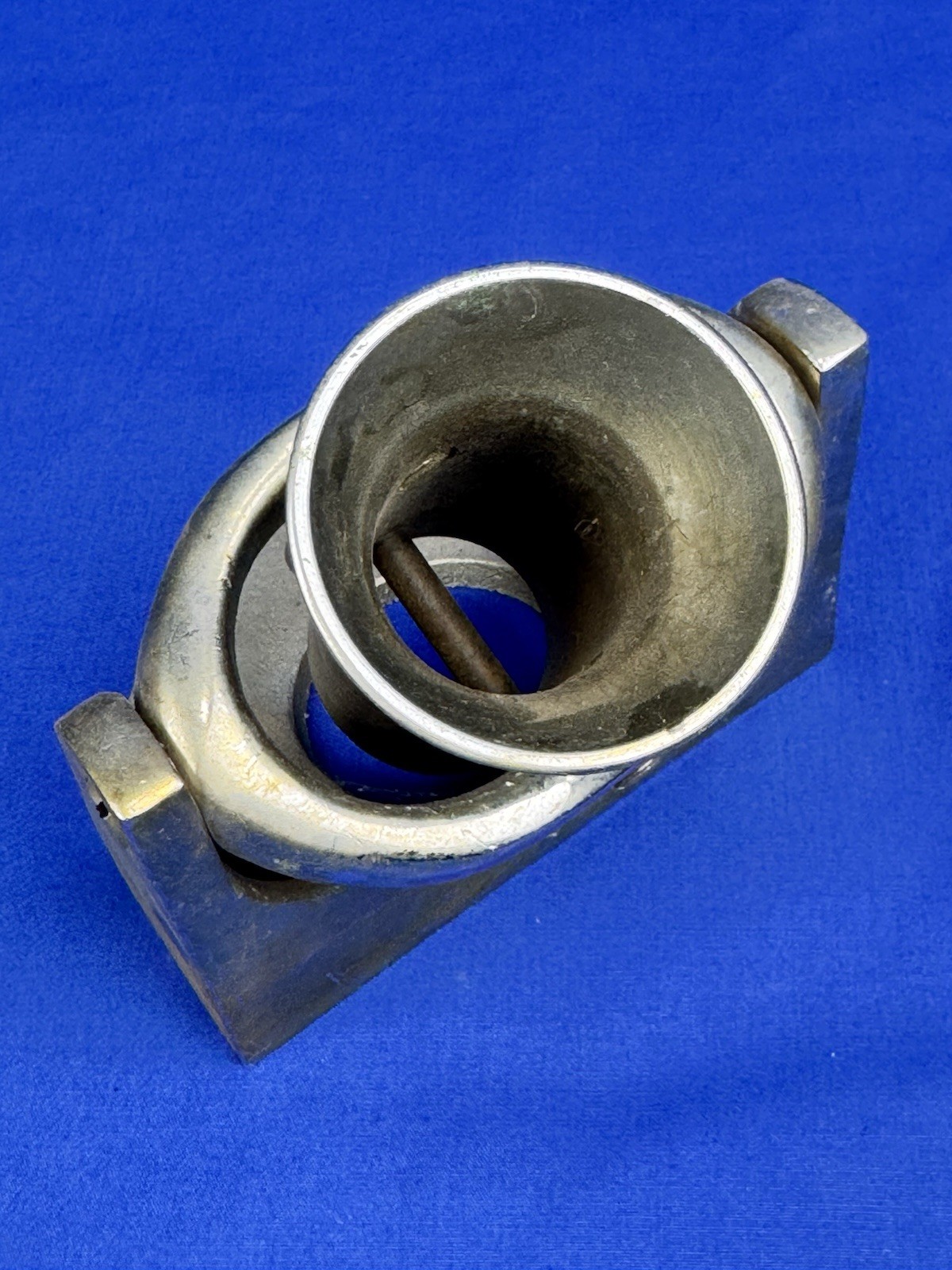 Vintage Lee’s Fishing Gimbal, Rod Holder, 4 1/4 x 3″ Mount Footprint 1 3/16″ Dia