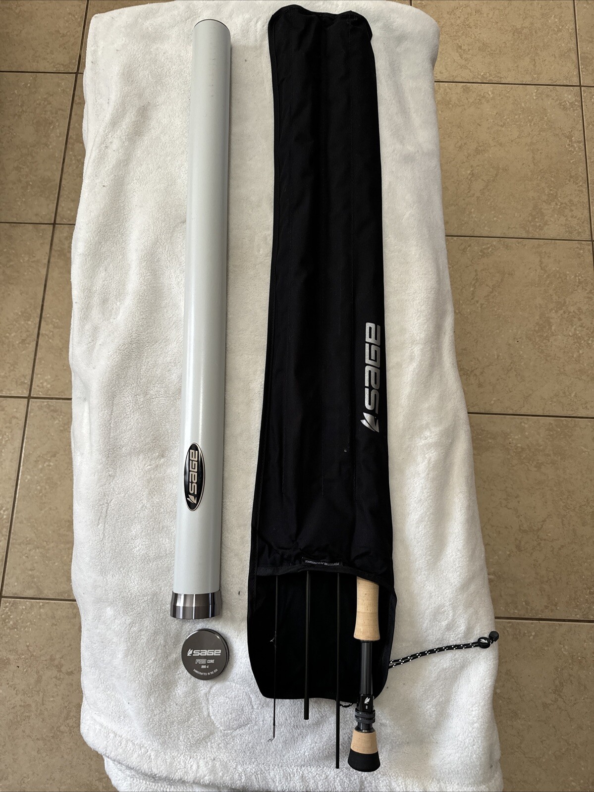 Sage R8 Core 890-4 Fly Rod –