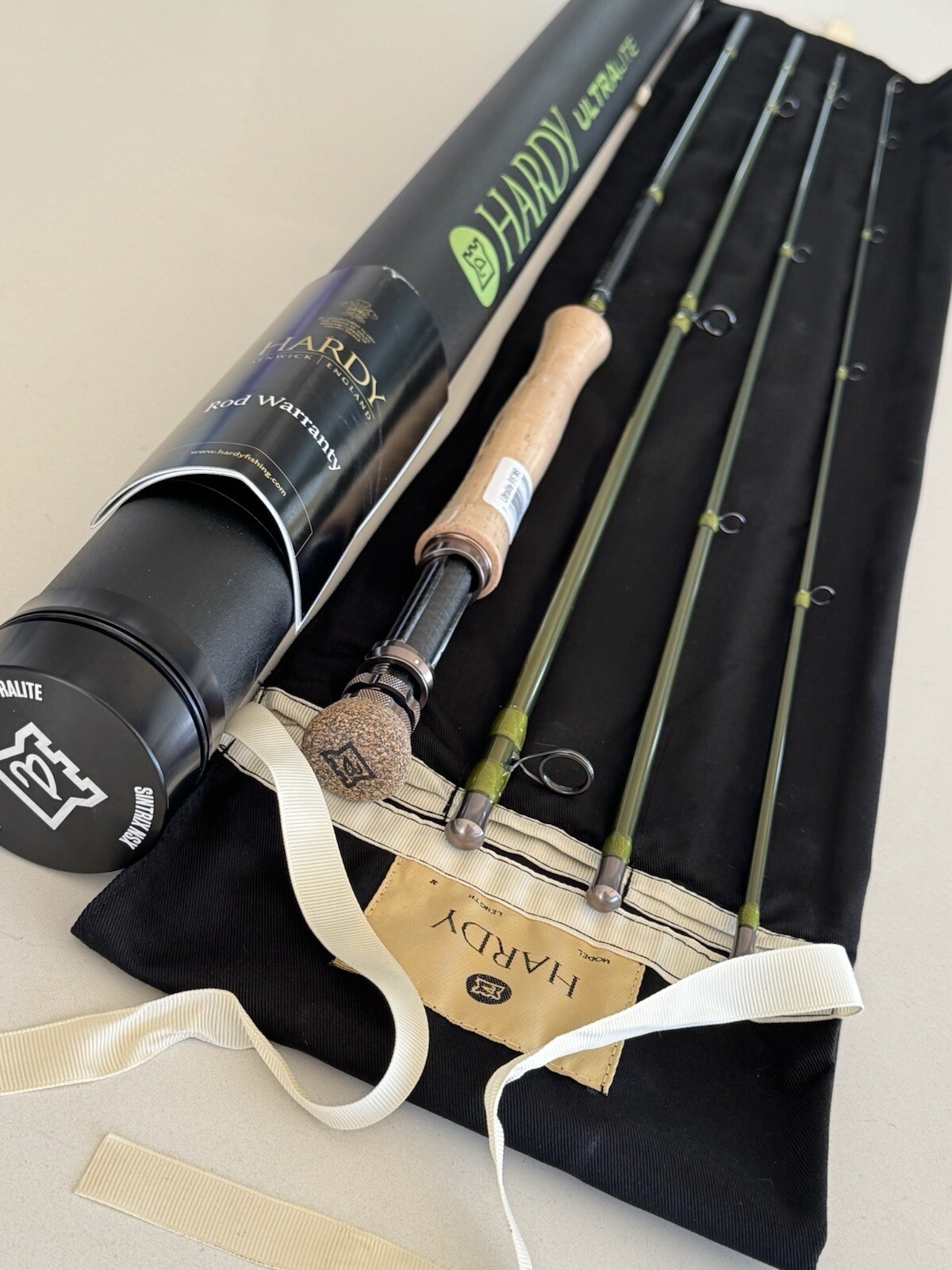 **BEAUTIFUL** NEW HARDY 8wt. 9’6in 4pc Ultralite Sintrix NSX Fly Rod!! BRAND NEW