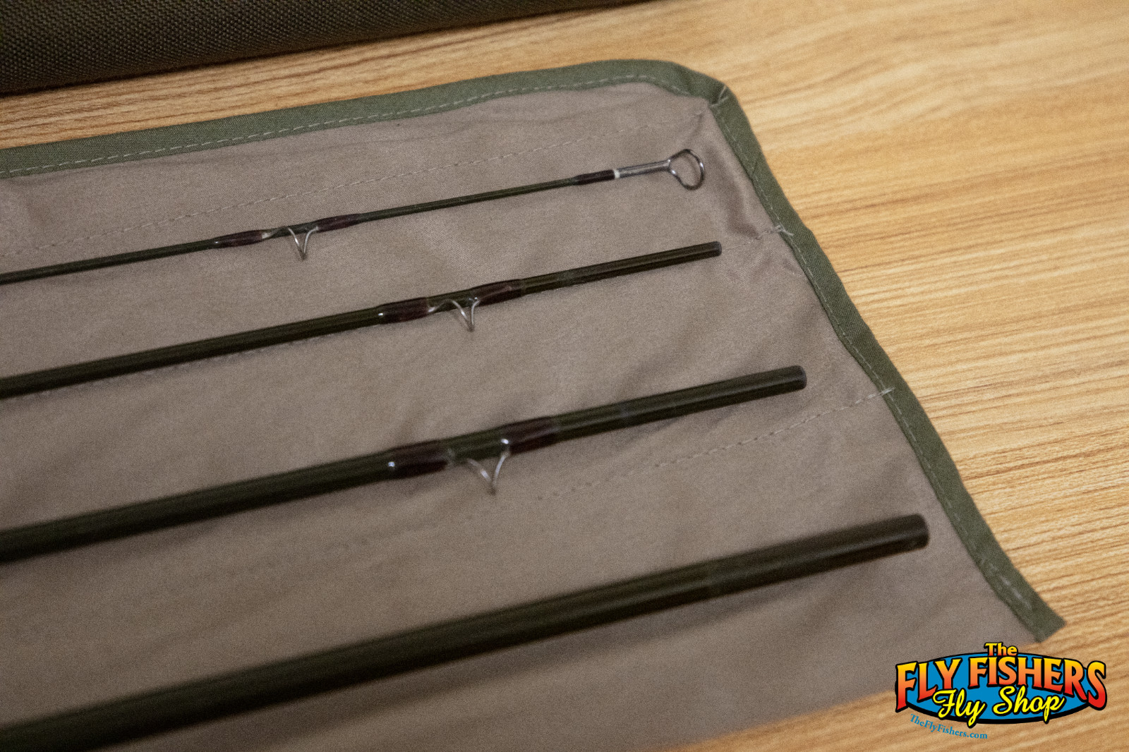 G.Loomis CrossCurrent GLX 9wt 9’0″ 4 Piece Fly Fishing Rod