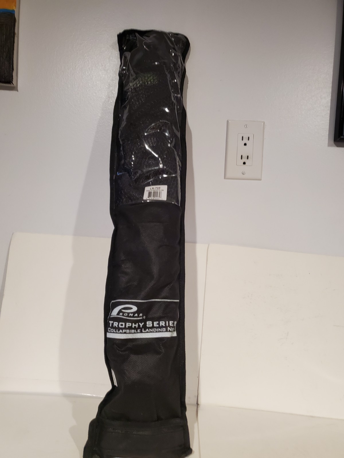 PROMAR TROPHY SERIES COLLAPSIBLE LANDING NET 24″ FRAME LN-703 WITH BAG