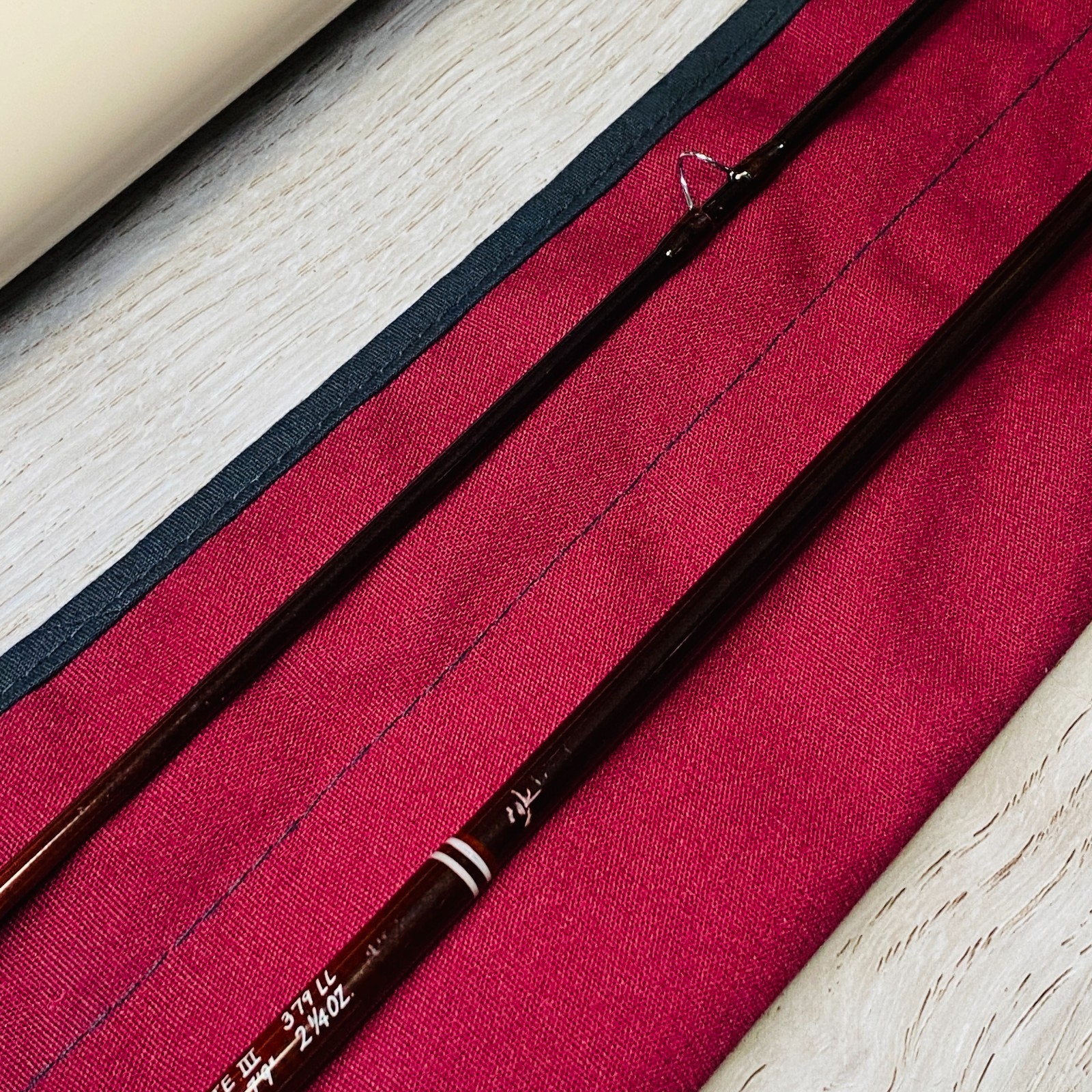 [Exc]Sage Graphite III GFL 379 LL 3wt 7’9″ Fly fishing rod w/Sock and Tube