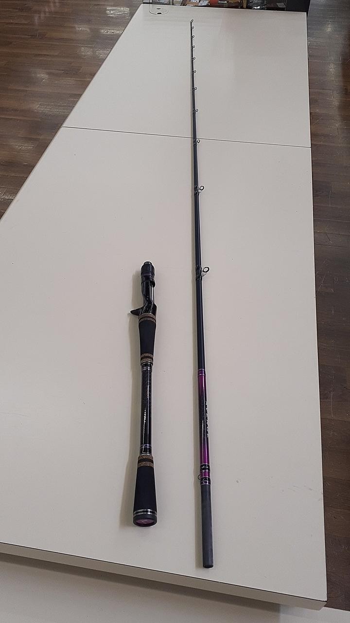 GAMAKATSU LUXXE Avenge B68XXH-R Bass Fishing Rod 6’8″ 160g with Cover