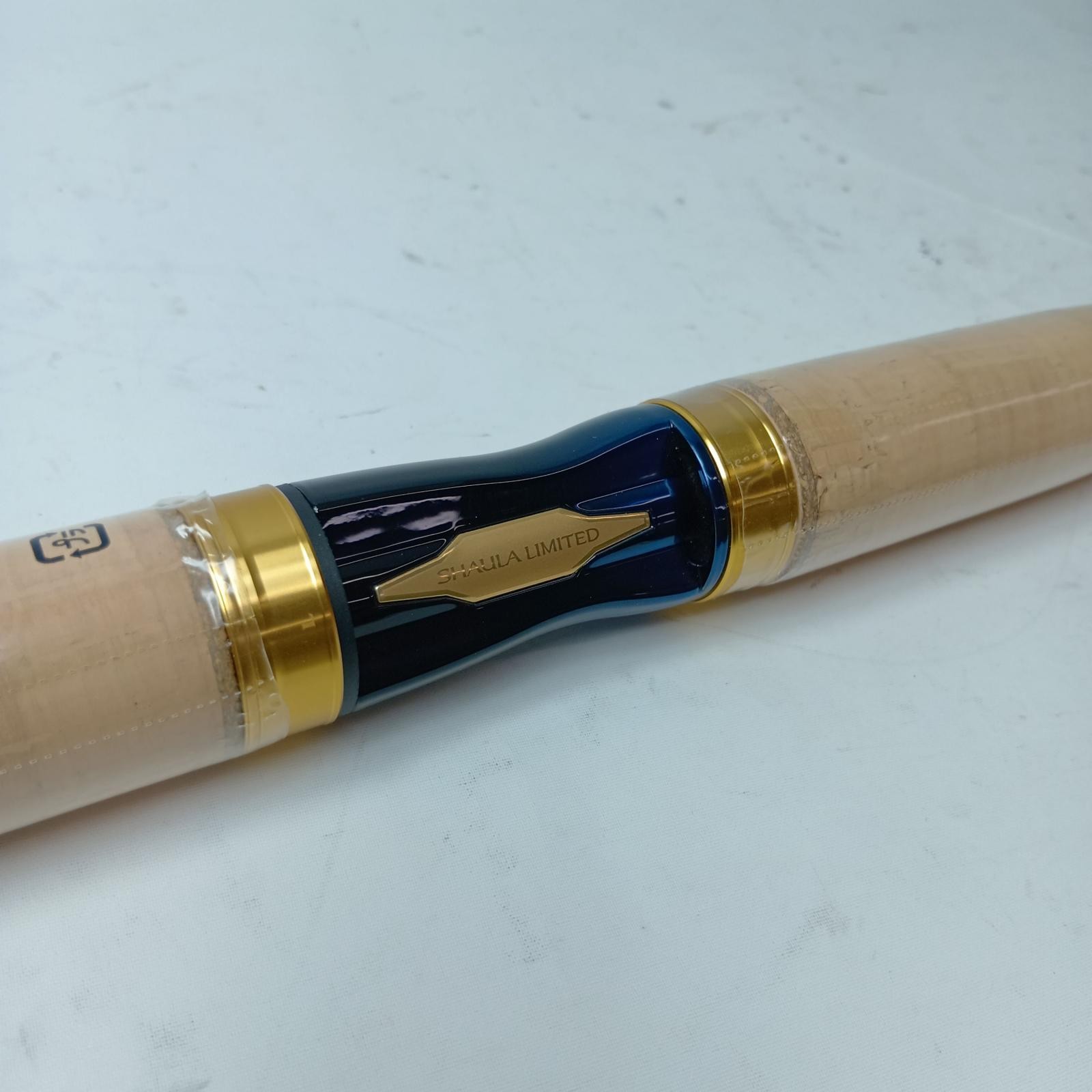 SHIMANO Bass Rod 23 World Shaula Limited 2953R-3 338112 With rod bag