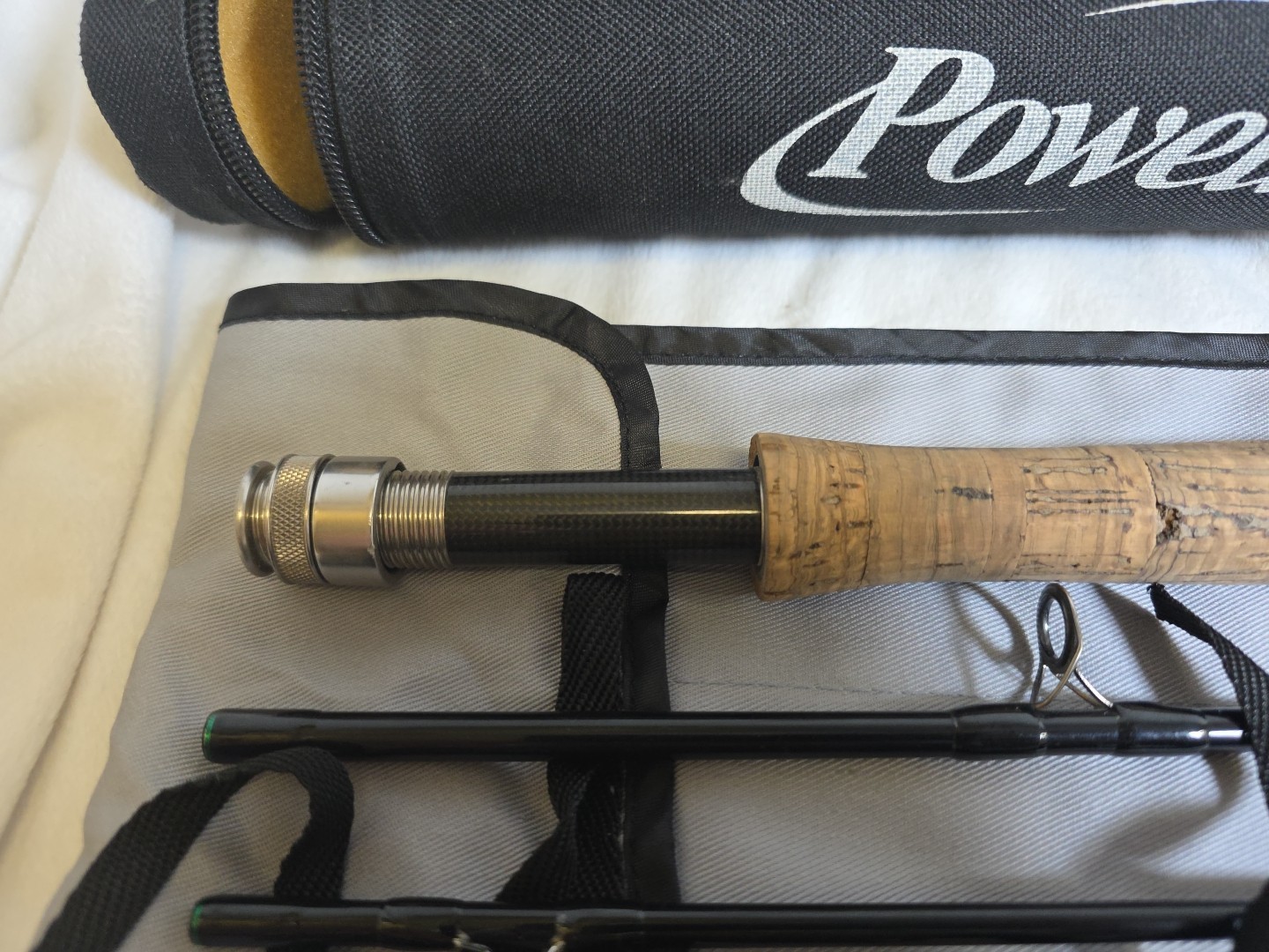 Powell Legacy XL 905-4 Fly Fishing Rod 9′ 4wt 4 Piece Black Excellent Case
