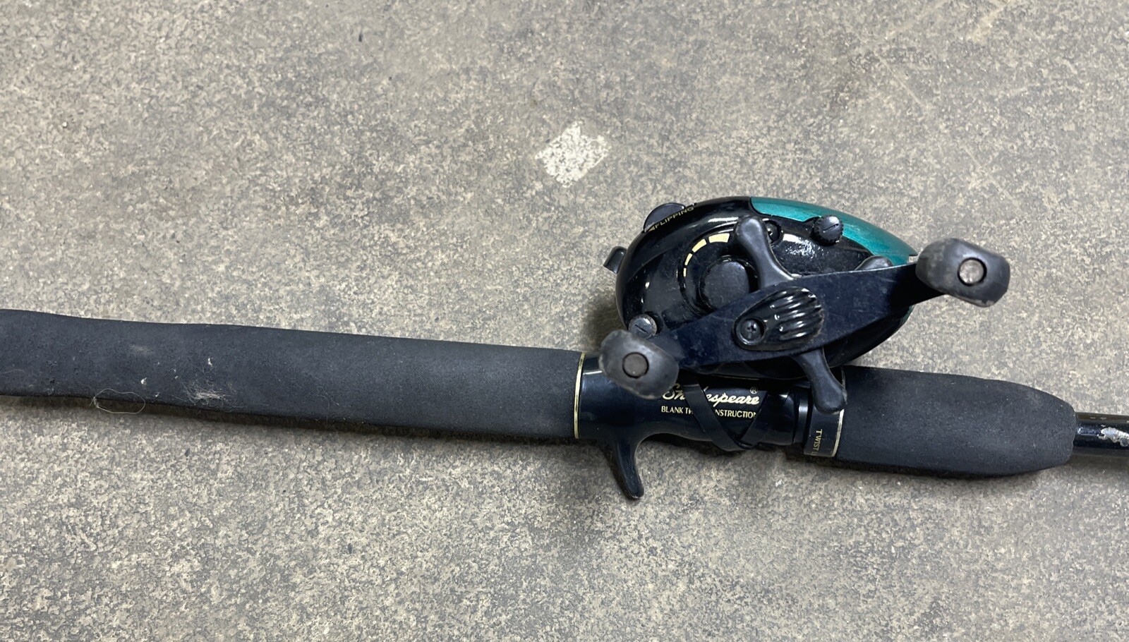 Shakespeare Ranger Graphite Composite SRBC 100/60.1MH & Reel