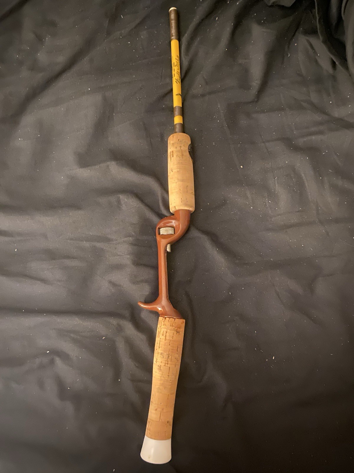 Wright & McGill Eagle Claw Tubular Glass 4-Piece Yellow Vintage Fishing Rod