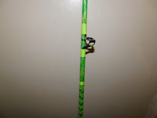 CUSTOM CONVENTIONAL ROD LIME GREEN PEARL MARBLE 25-50 LB TURBOS 7′ NEW