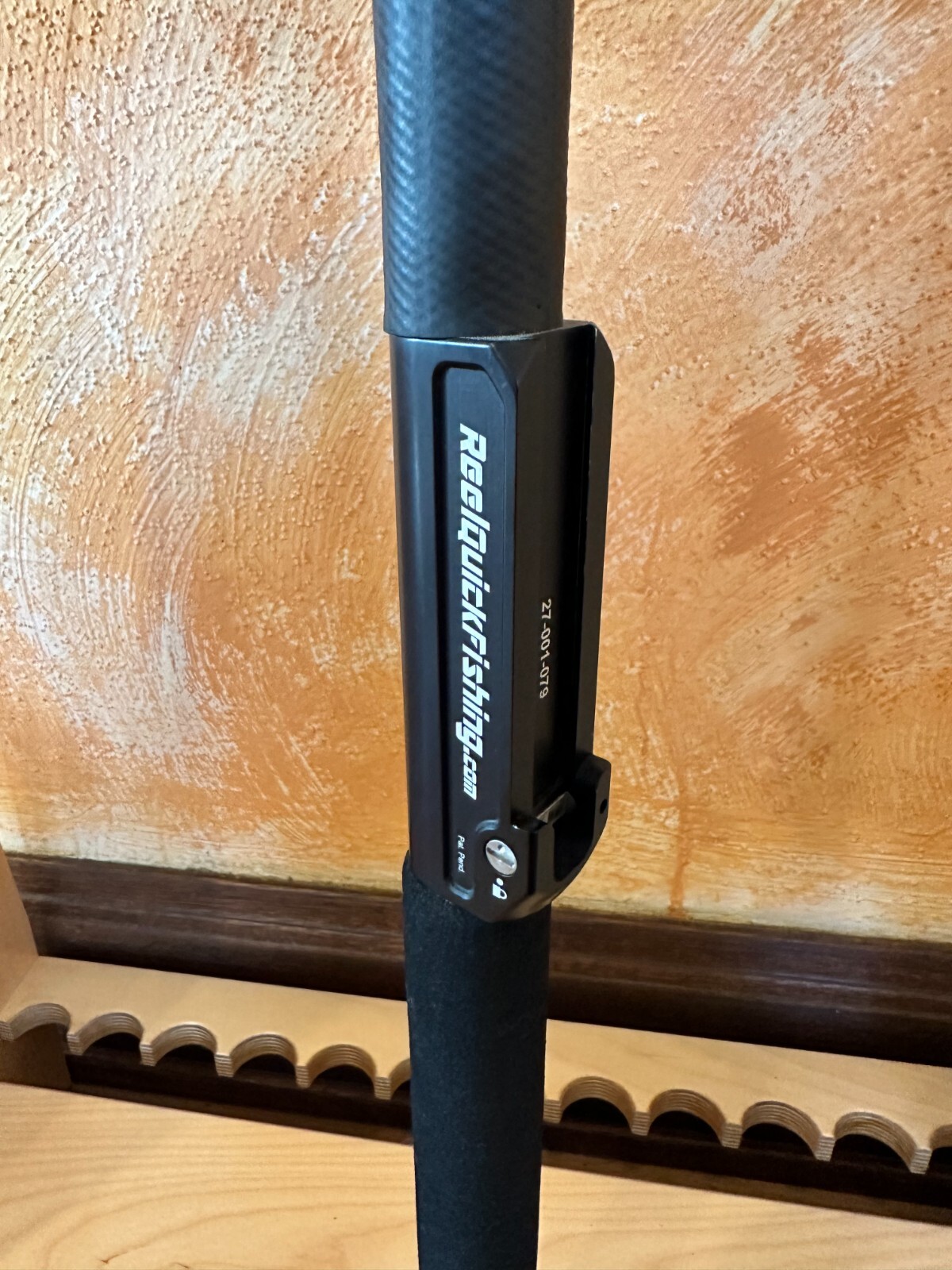 Seeker OSP rail rod 2×4 7’3″ 80 – 130# w ReelQuick 27mm dovetail reel seat.