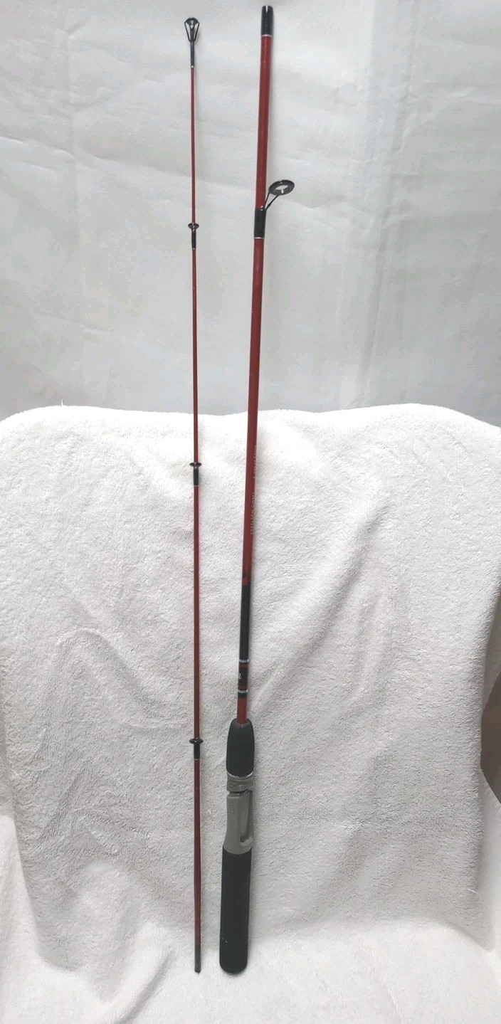 Zebco SlingShot 202 SLSPWA-GWM1 Fishing Rod 2 Piece Pre Owned