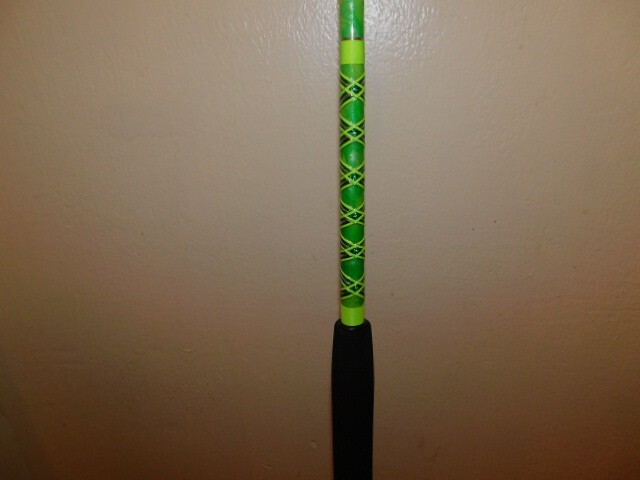 CUSTOM CONVENTIONAL ROD LIME GREEN PEARL MARBLE 25-50 LB TURBOS 7′ NEW