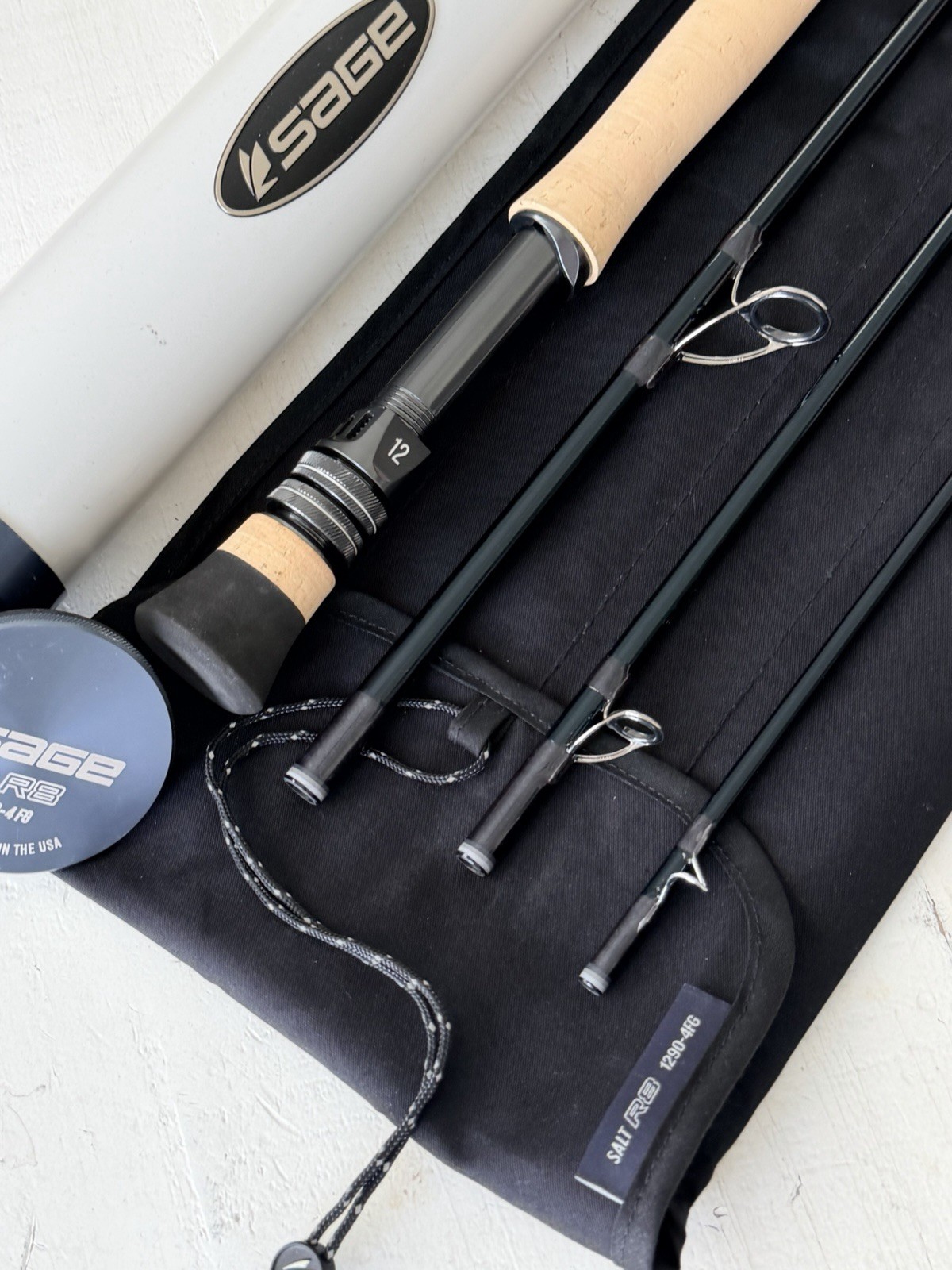 **BEAUTIFUL** 🔥 SAGE R8 SALT 12wt. 9’ft~4Pc FlyRod!! 🔥~LEGENDARY~🔥
