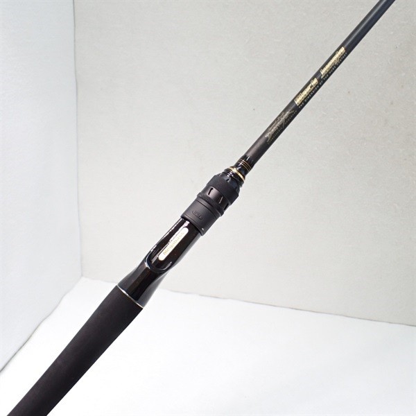 megabass 12 Destroyer Black Jungle F5-71XBJ Cond/B