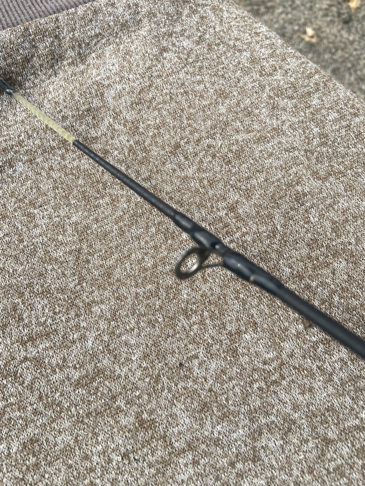 HARDLY USED SHAKESPEARE UGLY STIK GX2 USSP701MH 7 FOOT 1 PIECE SPINNING ROD