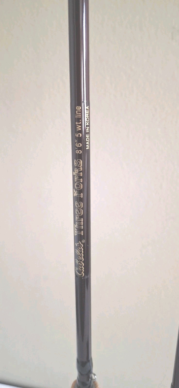 CABELA”S THREE FORKS 8’6″ 5 WT line two piecefly rod