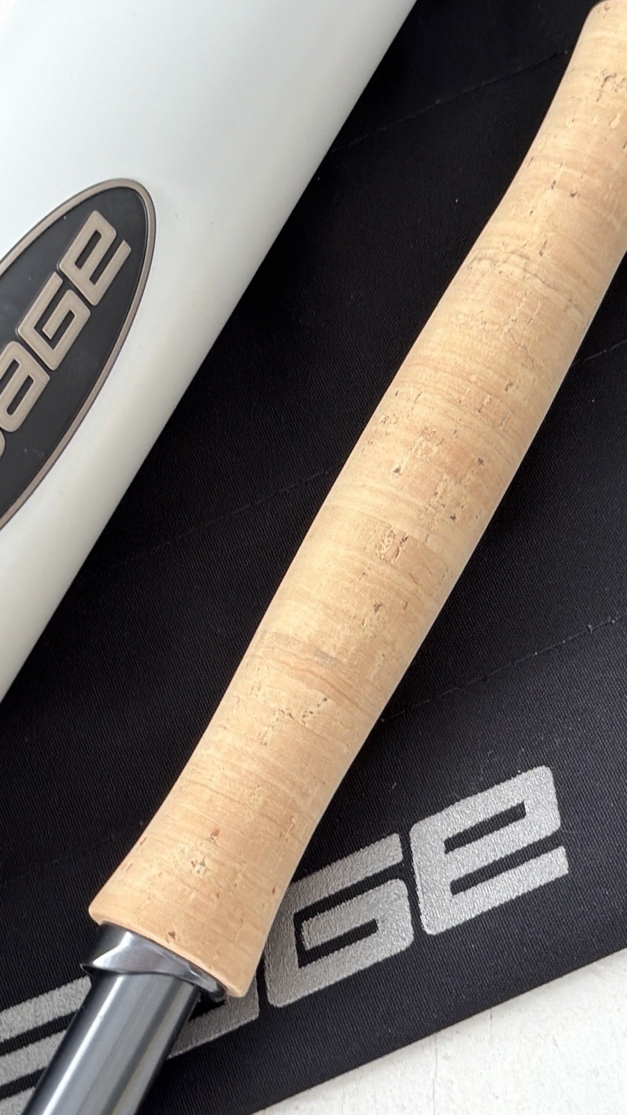 **BEAUTIFUL** 🔥 SAGE R8 SALT 9wt. 9’ft~4Pc FlyRod!! 🔥~LEGENDARY~🔥