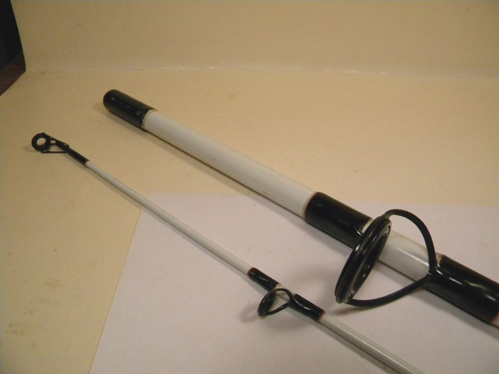 Wright & McGill Eagle Claw Surf Beast CRS200 8′ spinning rod
