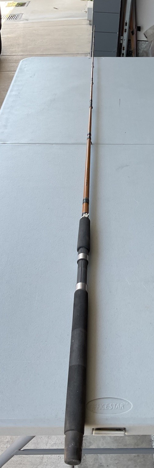 UGLY STICK BWD 2200 8FT 12-30 LB NINE GUIDES SALTWATER FISHING ROD