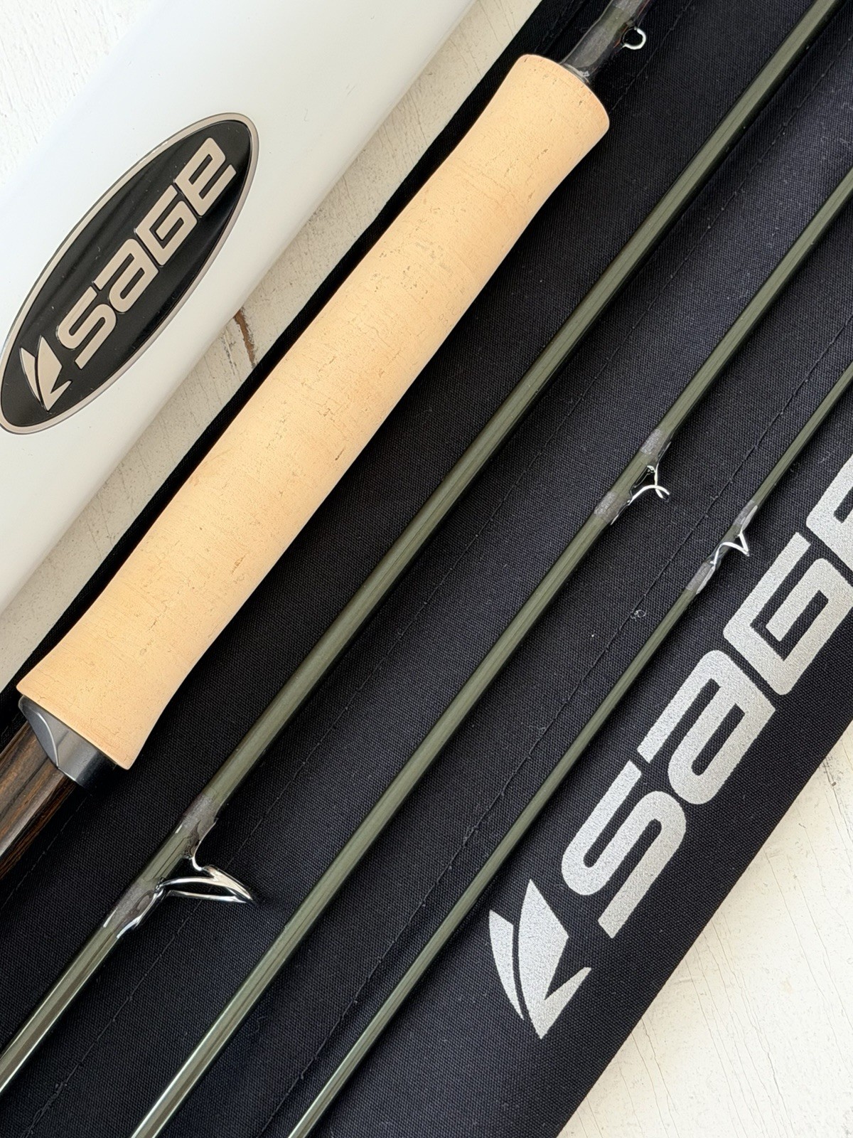 **BEAUTIFUL** 🔥 SAGE R8 Core 4wt. 8’6”in FlyRod!!🔥~LEGENDARY~🔥