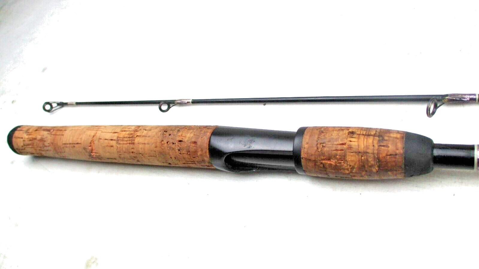 Bass Pro Shops Lancer 7′ 2 PC Med Heavy Action Line 8 – 15Lb Fishing Rod