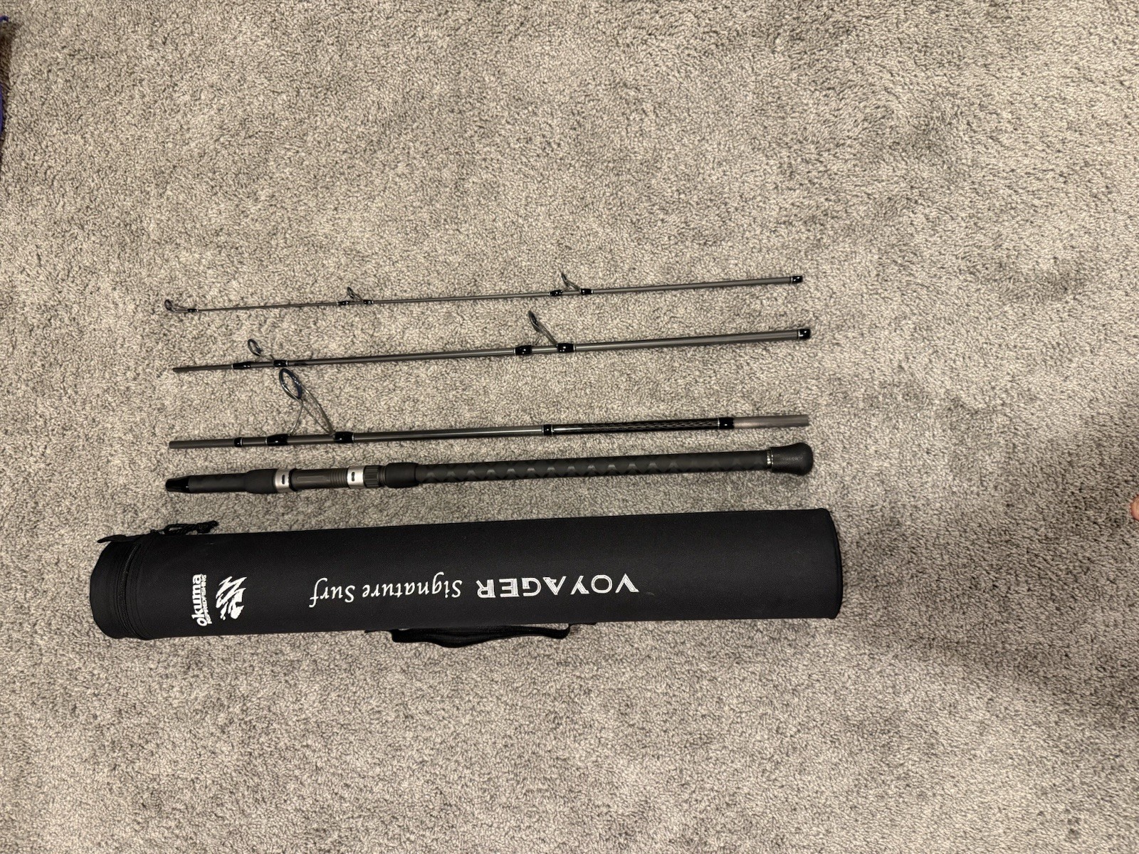 OKUMA Voyager Signature Surf Travel Rod 9′ 4-Pc with Hard Tube Case VSS-S-904M
