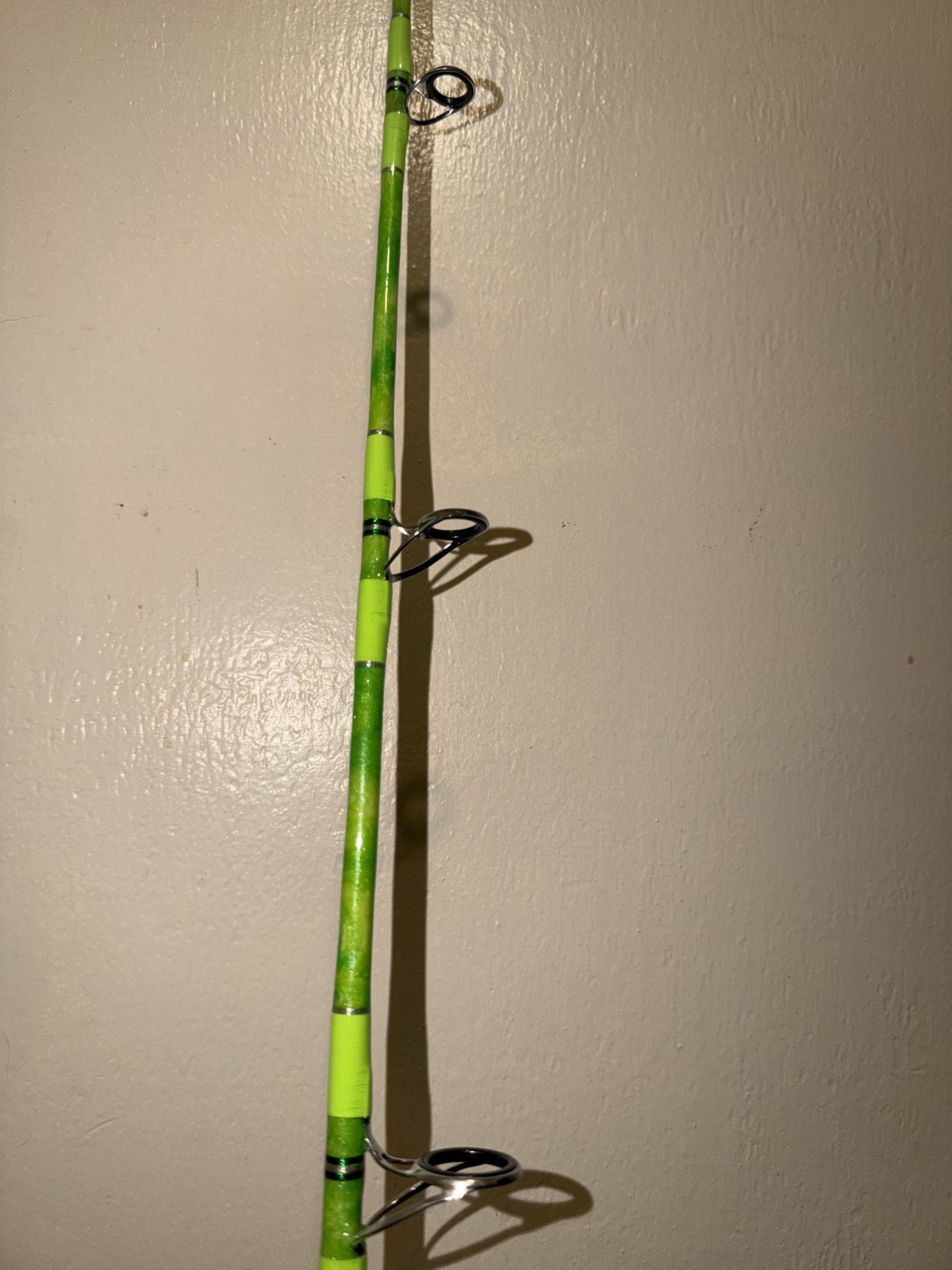 CUSTOM SPINNING ROD GREEN LIME SPARKLE MARBLE 20-40 LB 7′ NEW