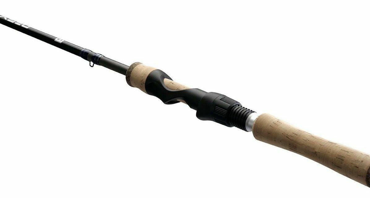 13 FISHING One 3 Defy Silver 6’6″ Light Spinning 2-Piece Rod #DEFSS66L-2