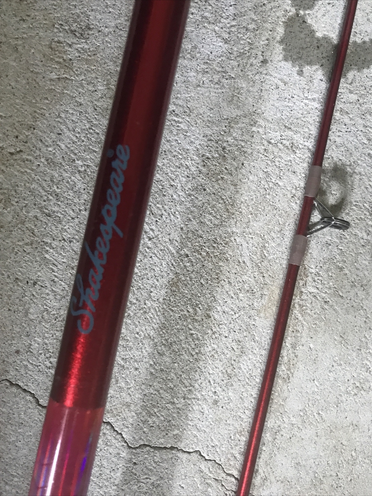 Shakespeare XTERRA BWS 570 2M 7’0″ Action: Medium 10-20 lb Line Fishing Pole