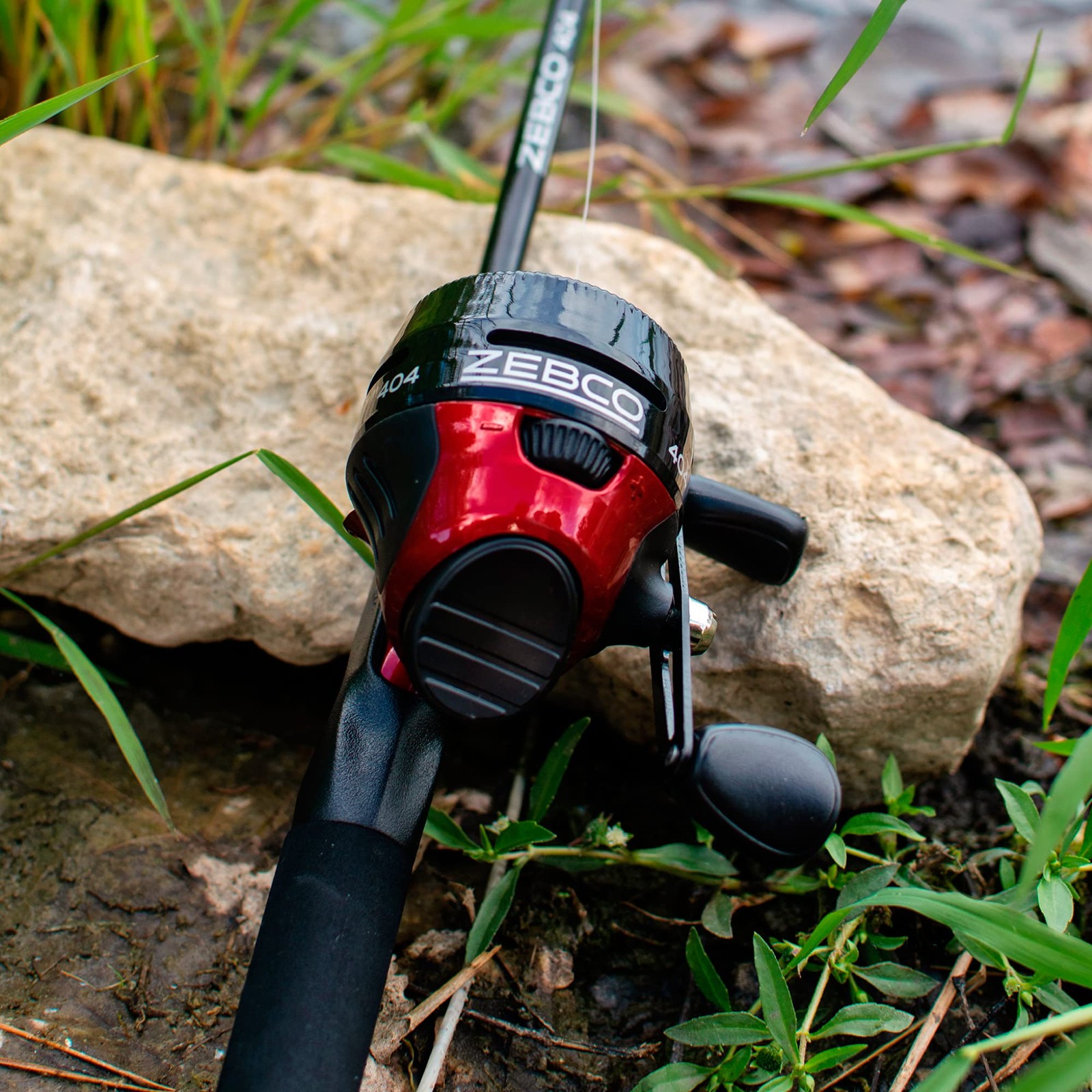 Zebco 404 Spincast Reel & Fishing Rod Combo, 6ft 2-Piece Pole