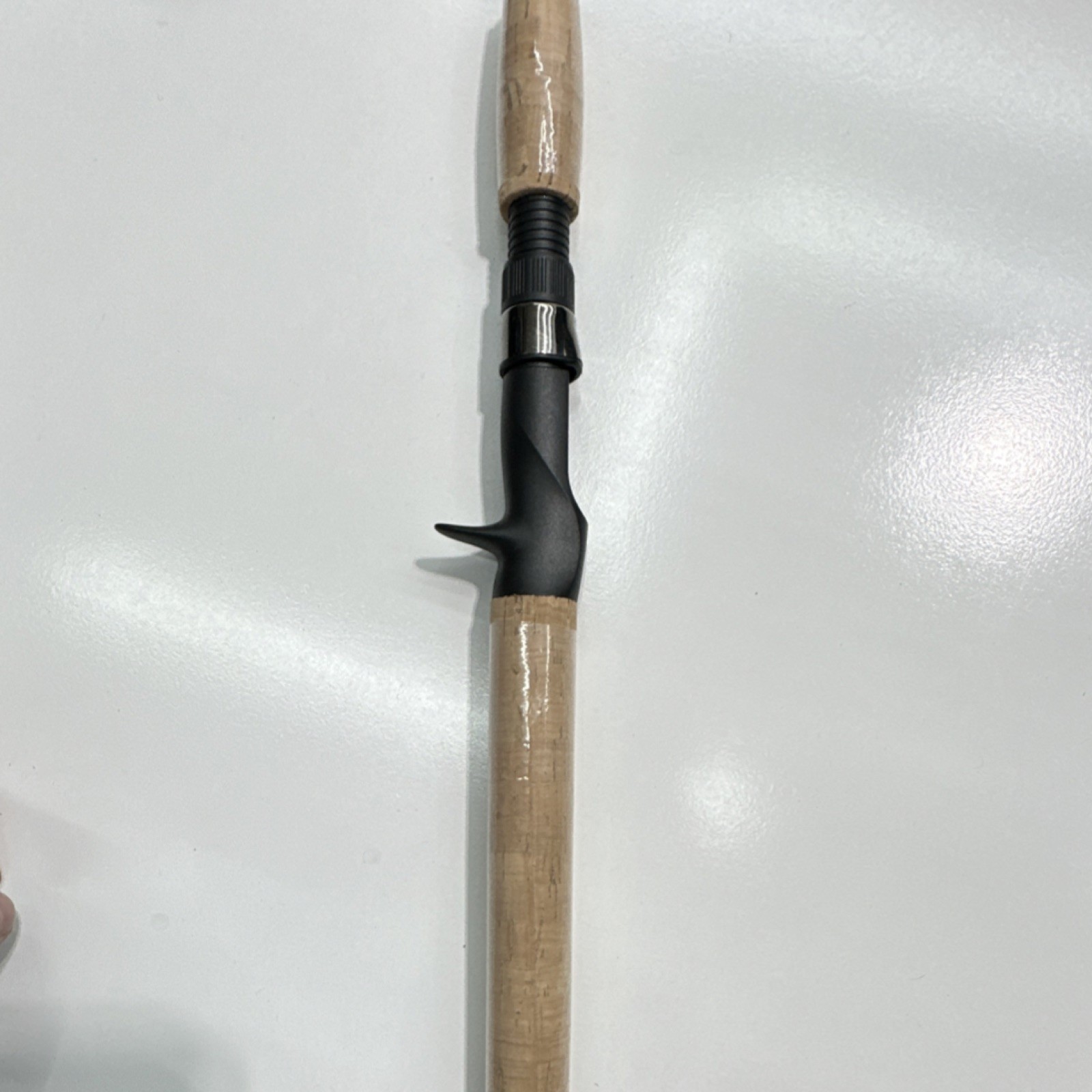 Ugly Stik Elite USESC862MH 8’6″ Medium Heavy Casting Rod Graphite Cork Handle