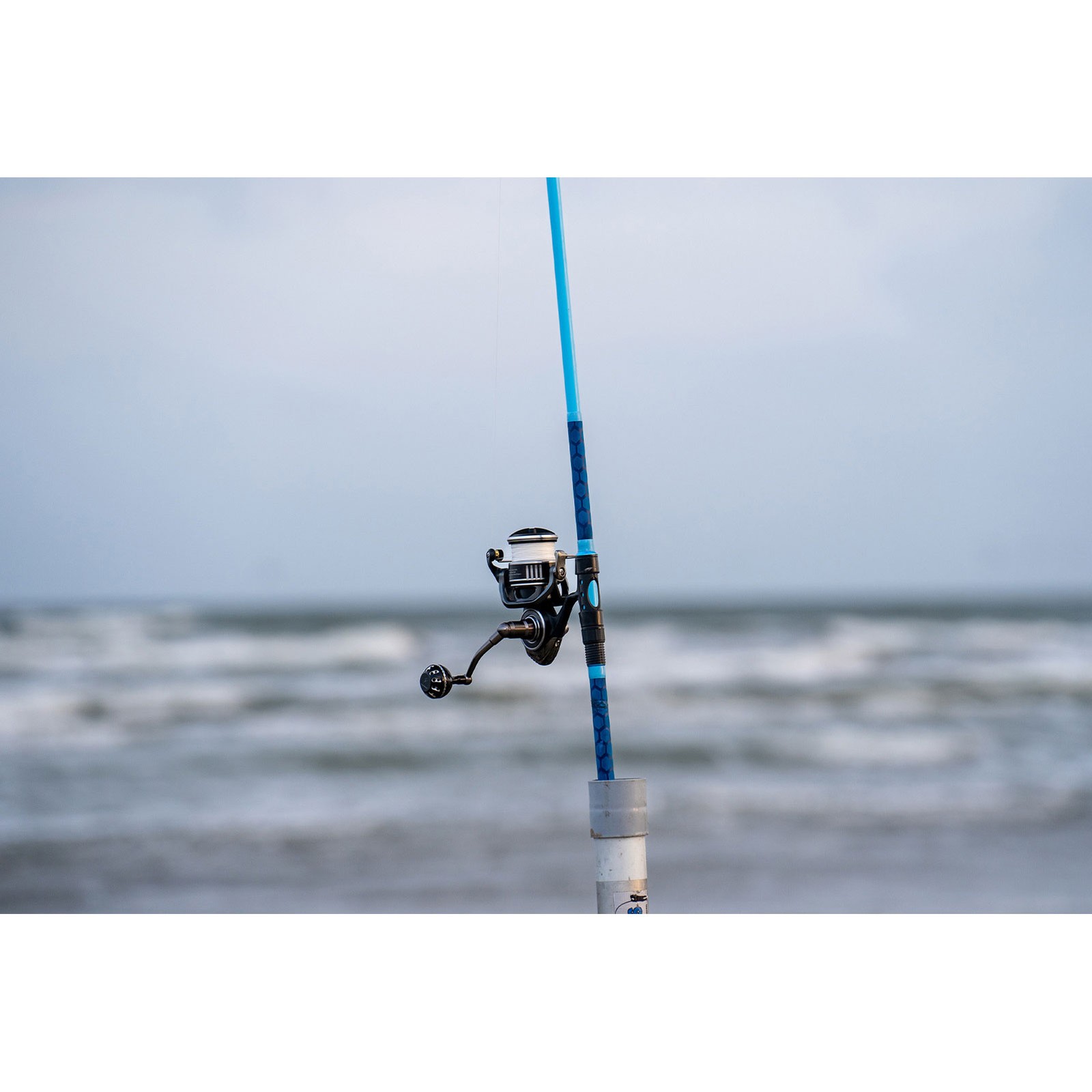TFO Tidal Force 10ft 6in M 2PC Surf Spinning Rod (TF-S-1064-2)