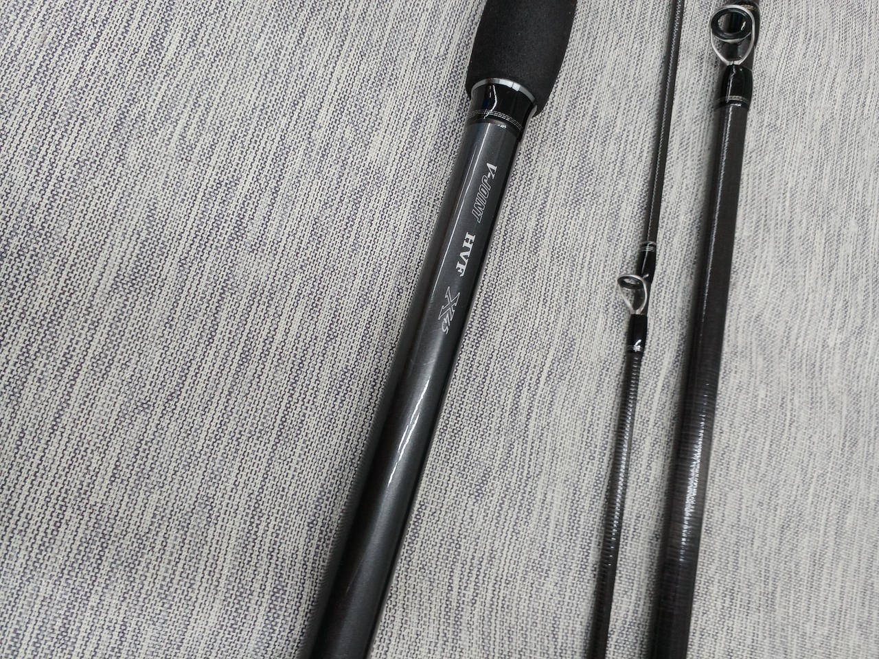 Daiwa Phantom Liberalist 8’0″ Bass Fishing Rod 3-Piece, Medium Power