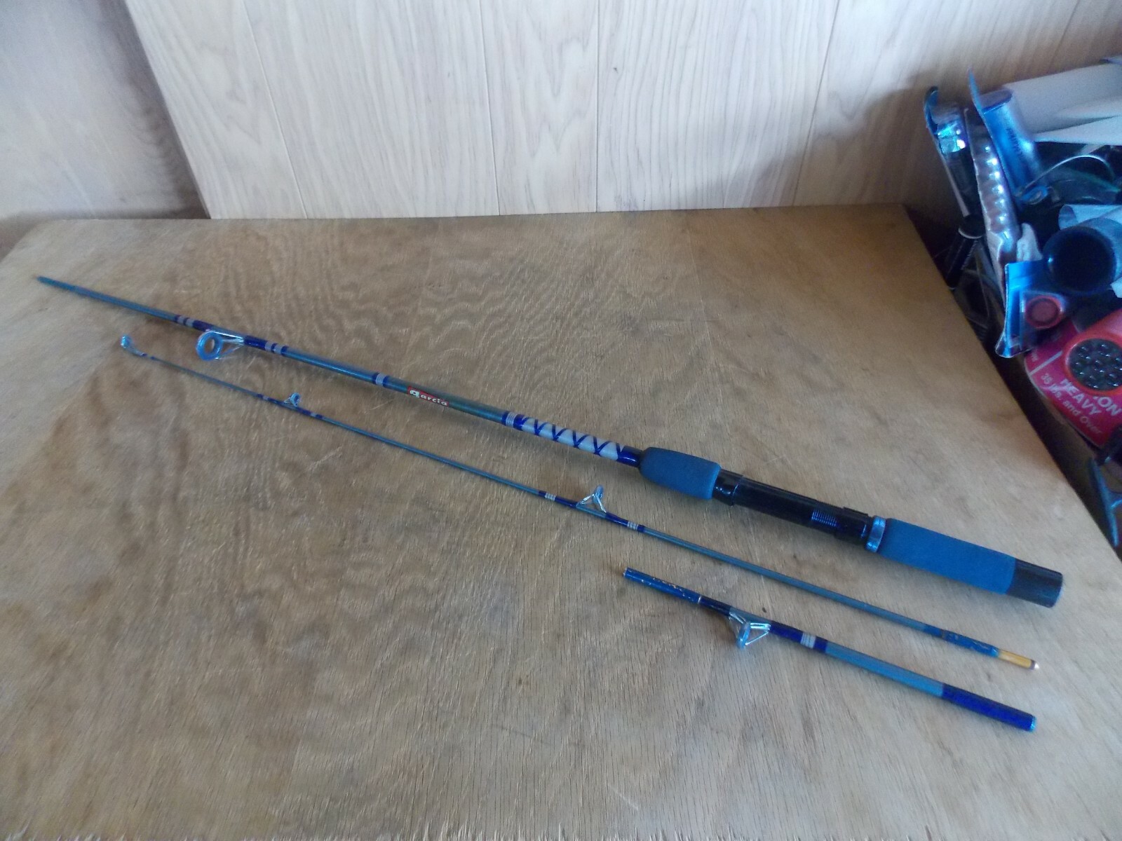 Vtg Garcia K5201 BLUE Spinning Rod Light Action Fast Taper 5’7″ (3Pc) 2/24