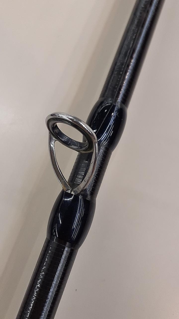 APIA GRANDAGE Seabass Fishing Rod 7’6″ 2-piece, Used Grip, 170g